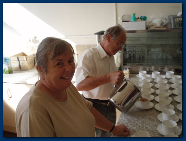 600x449 pixels (86K)